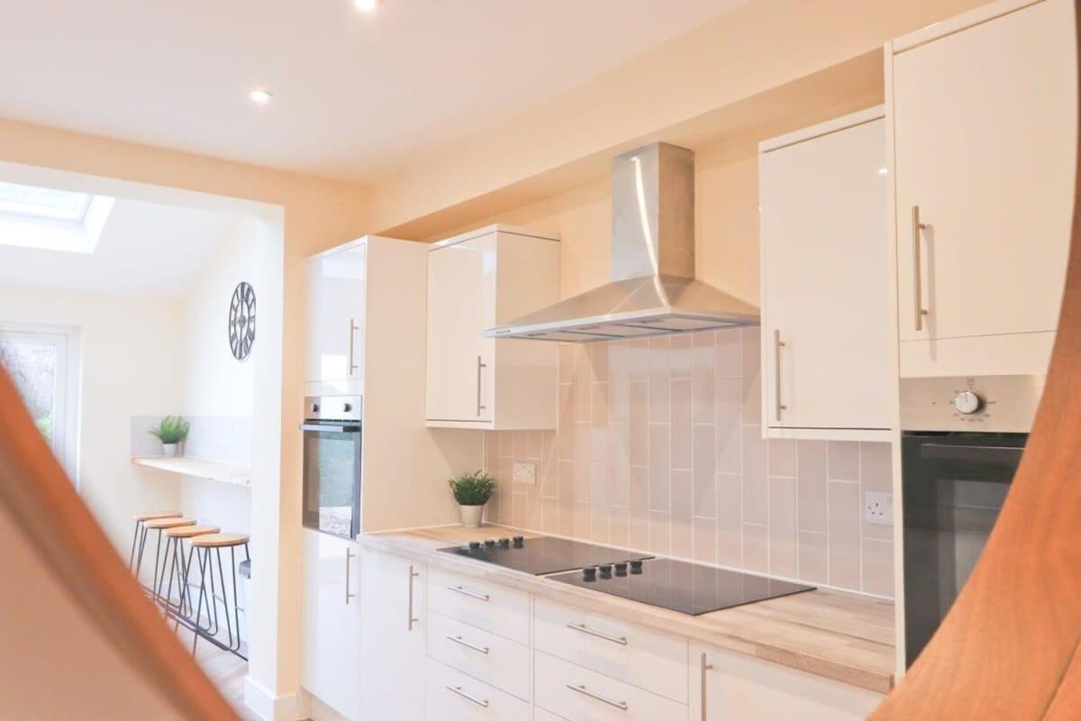 Fishponds 6 Bedroom House Holiday home Bristol