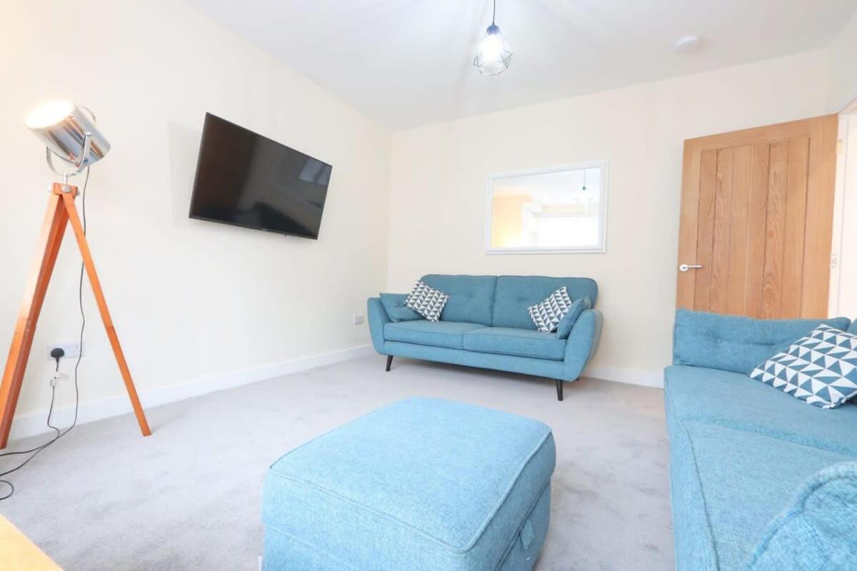 Fishponds 6 Bedroom House Holiday home